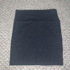 NWT Charlotte Russe bodycon skirt. Size M. Gray
